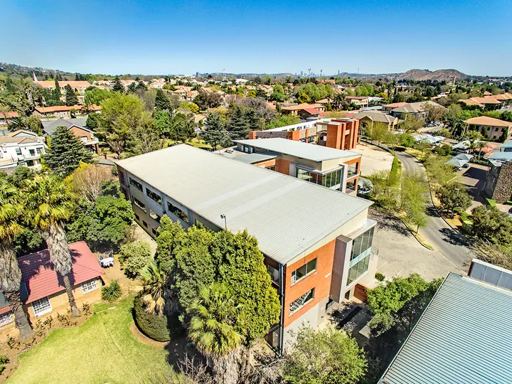 Secure 1,990 m² Office Property for Sale in Bedfordview image 9