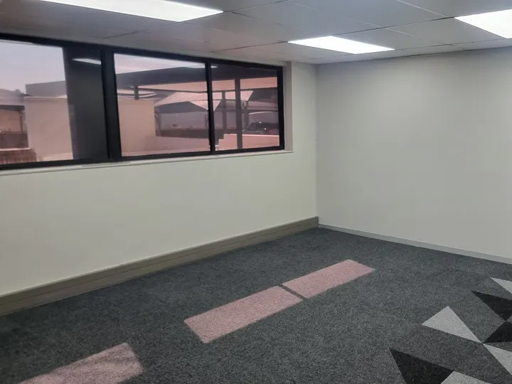 Unit 1, 1 Weaver Avenue image 10