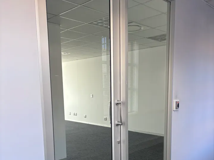 Ground Floor Unit 8 image 3