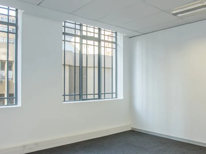 2-002 image 6
