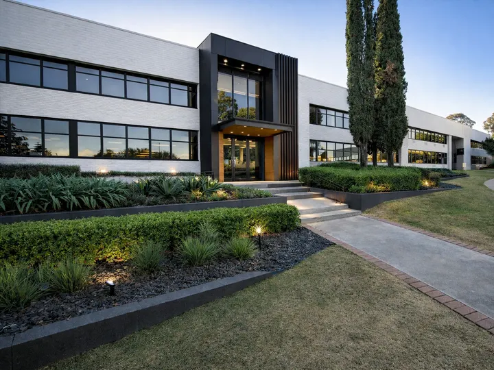 Unit 8, Sunbird Road