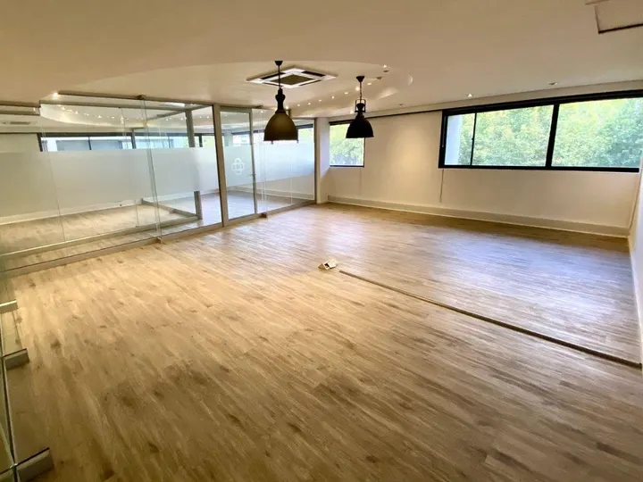 Unit 2, 2 Weaver Avenue image 6