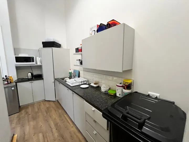 Ground Floor Unit 4 image 3
