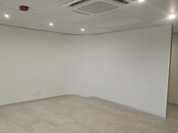 Unit 7, Sunbird Road (FF) image 3